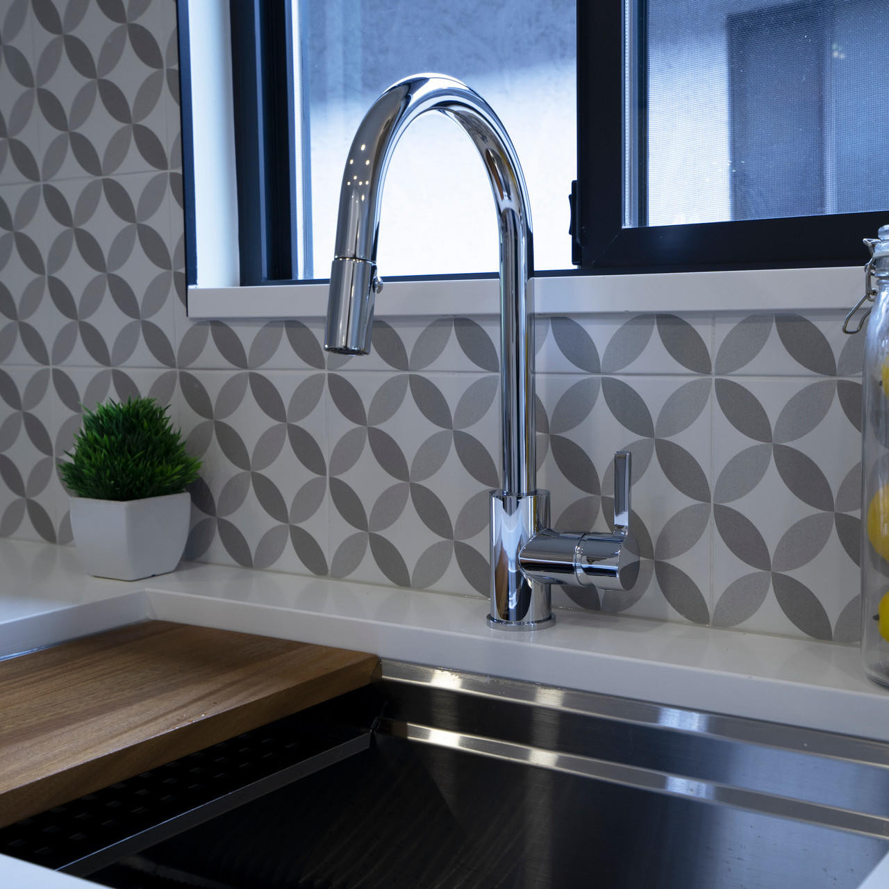 pearl-jamison-chrome-kitchen-faucet-gbf807__53391